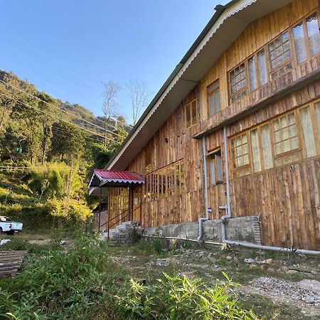 Log Cabin In The Woods Bed & Breakfast Gangtok Ngoại thất bức ảnh