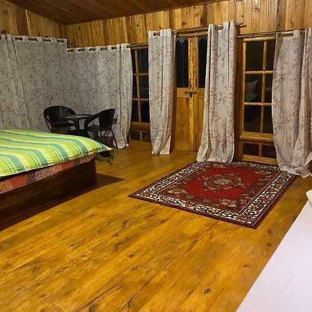 Log Cabin In The Woods Bed & Breakfast Gangtok Ngoại thất bức ảnh