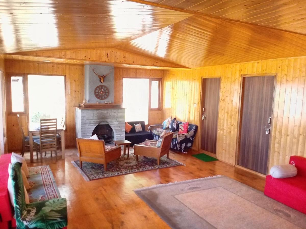Log Cabin In The Woods Bed & Breakfast Gangtok Ngoại thất bức ảnh