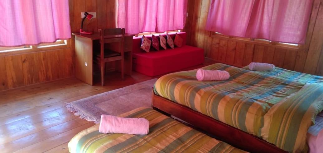 Log Cabin In The Woods Bed & Breakfast Gangtok Ngoại thất bức ảnh