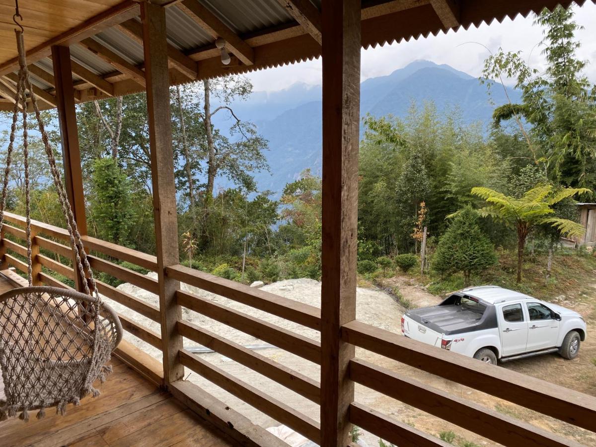 Log Cabin In The Woods Bed & Breakfast Gangtok Ngoại thất bức ảnh