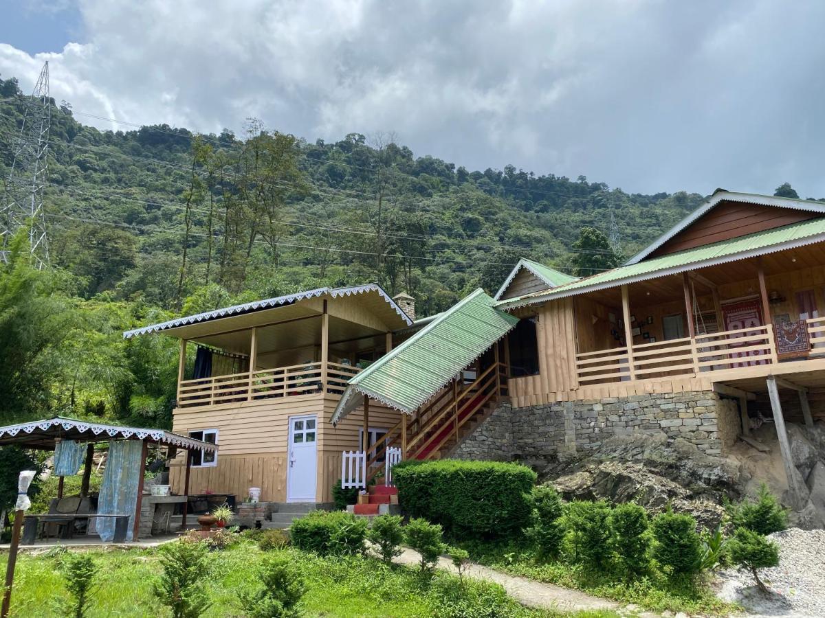 Log Cabin In The Woods Bed & Breakfast Gangtok Ngoại thất bức ảnh