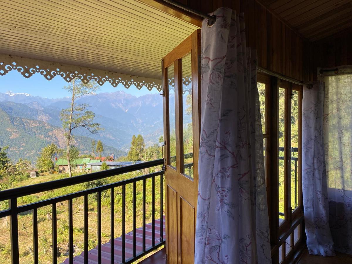 Log Cabin In The Woods Bed & Breakfast Gangtok Ngoại thất bức ảnh
