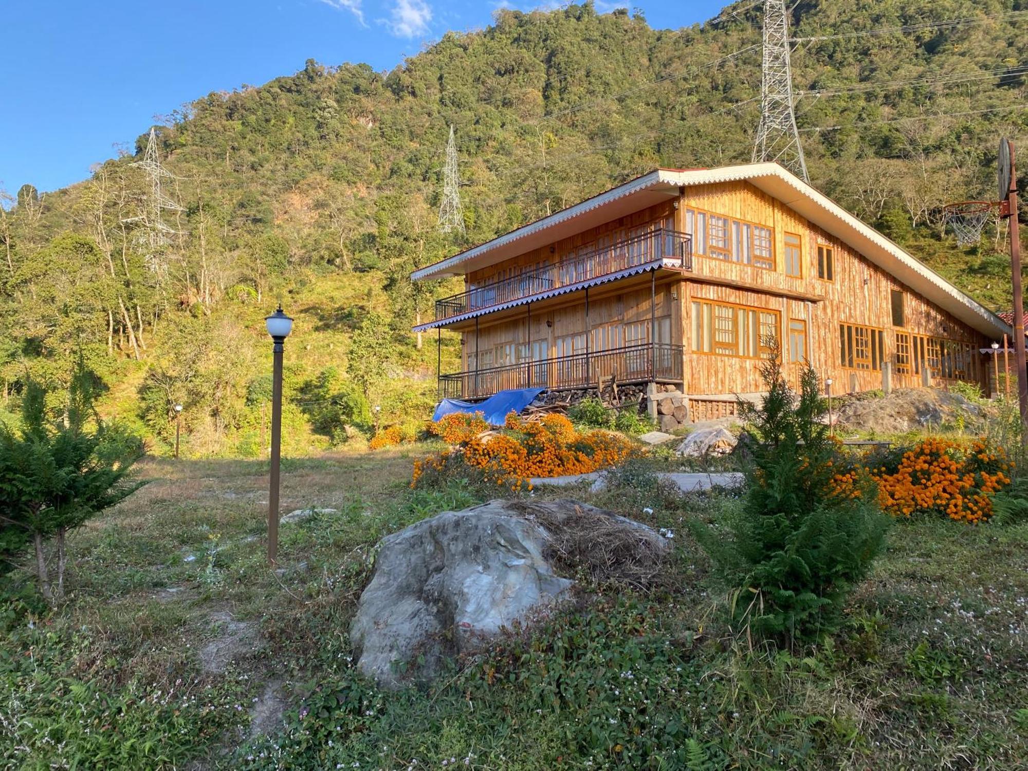 Log Cabin In The Woods Bed & Breakfast Gangtok Ngoại thất bức ảnh