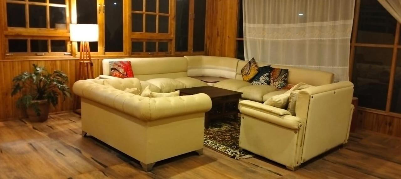Log Cabin In The Woods Bed & Breakfast Gangtok Ngoại thất bức ảnh